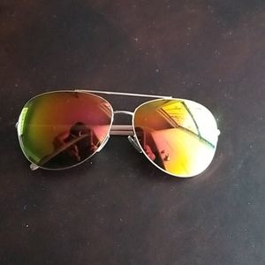 Tahari Sunglass